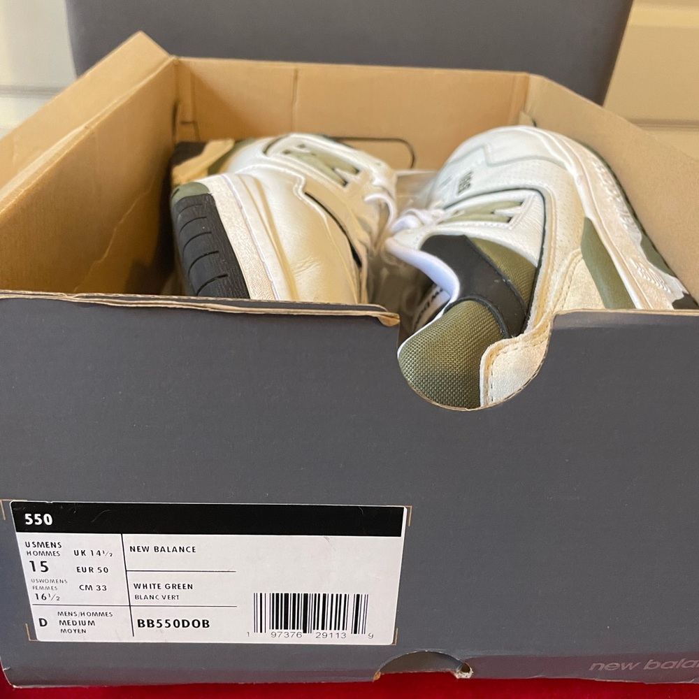 New Balance Mens Size 15 , 550 White and Olive Sneakers